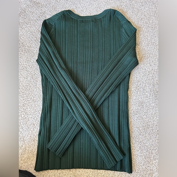 Banana Republic Ribbed Long Sleeve - Picture 3 of 3